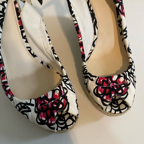 Coach Maritza Poppy Flower Wedge Sandals - Picture 3 of 9